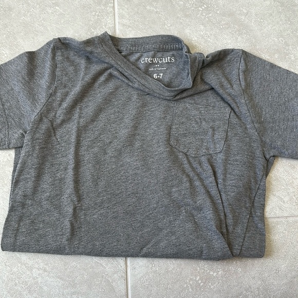 Crew cuts pocket Tshirt - Picture 1 of 3